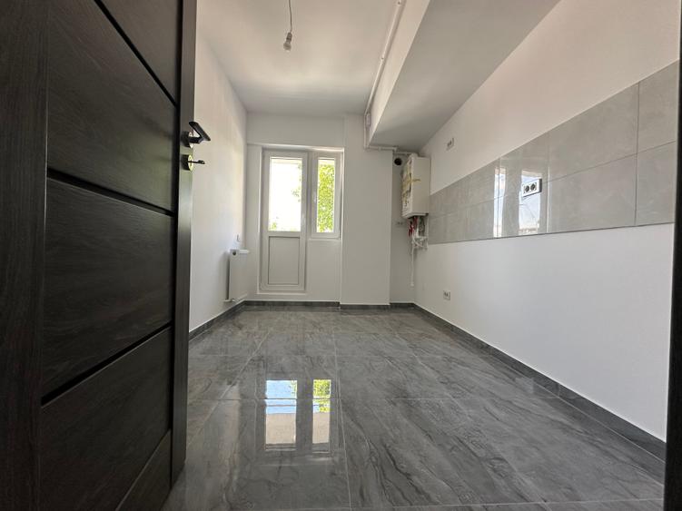 Pret Promotional/ Apartamente Decomandate / Sector 6 - 6