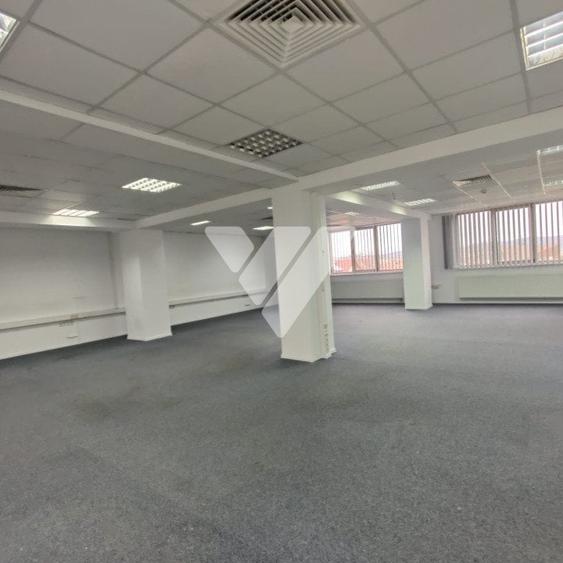 Spatiu Comercial Modern - str Hipodromului - 1