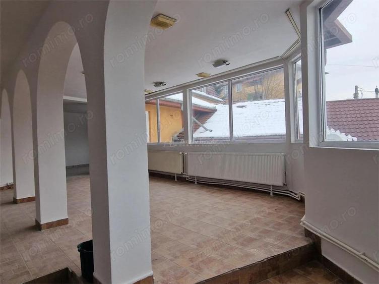 Resita Central Sp.Comercial 415 mp.Comision 0 Cumparator - 8