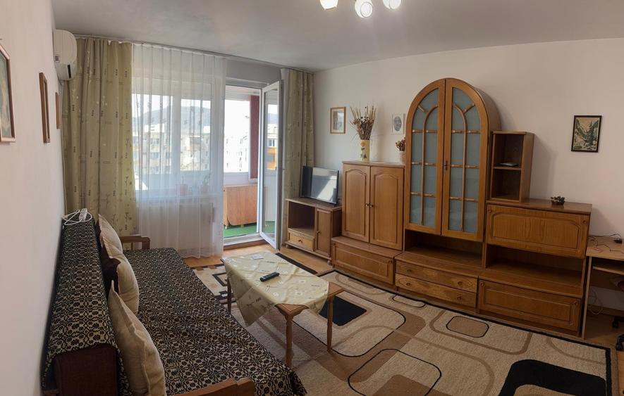 Apartament decomandat, zona Astra - 1