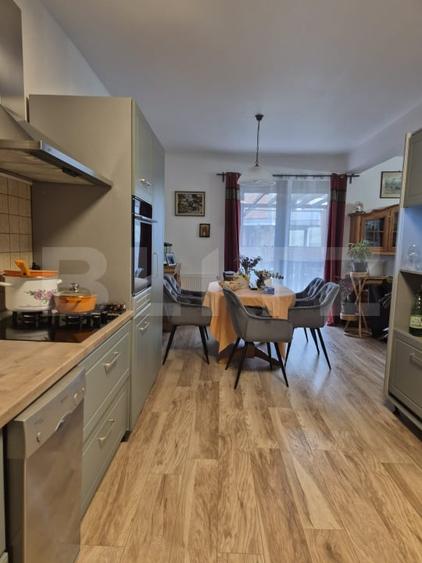 Vila superba de vanzare in Sangiorgiu, zona exclusivista - 2