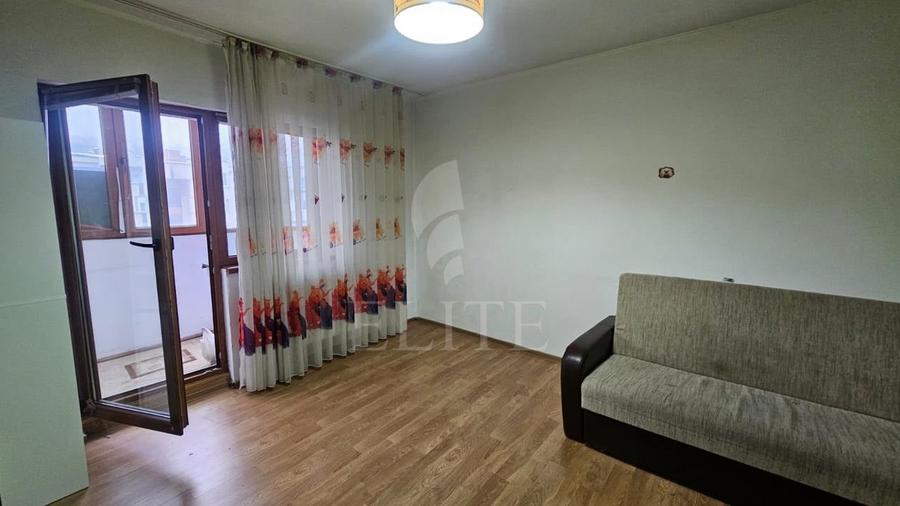 Apartament 3 camere în zona SALA SPORTURILOR - 8