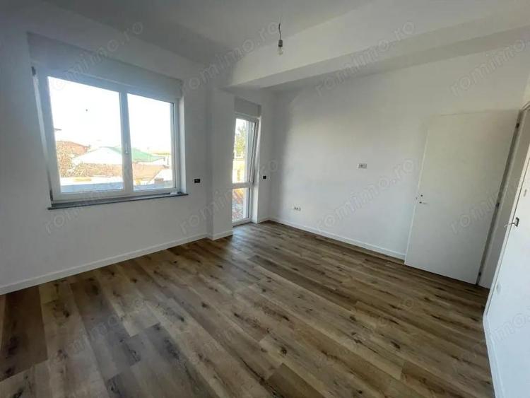 Apartament 3 camere, decomandat, zona Siloz-semicentral - 9