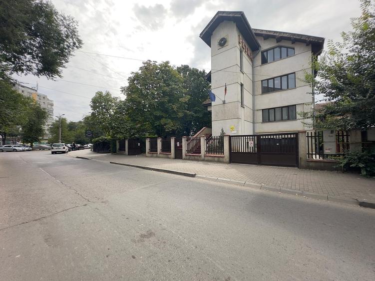 Cladire 982mp, zona Nicolina - str. Frumoasa 6 - 5