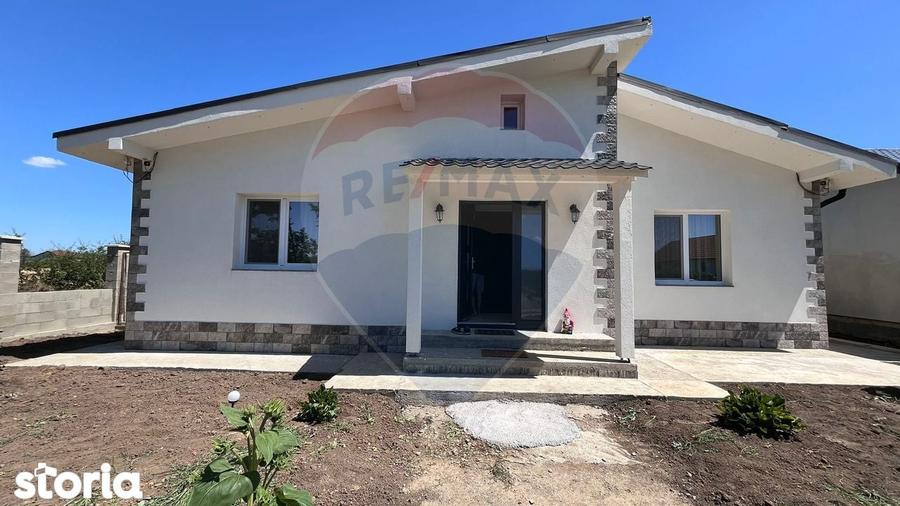 Casa / Vila cu 4 camere de vanzare - 5
