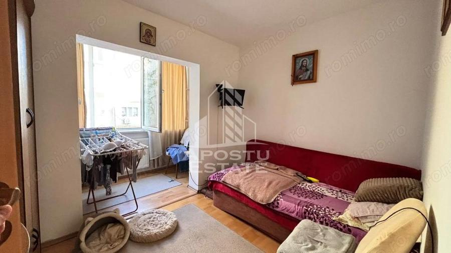 Apartament 4 camere decomandat, etaj 1, bloc anvelopat, zona Soarelui - 1