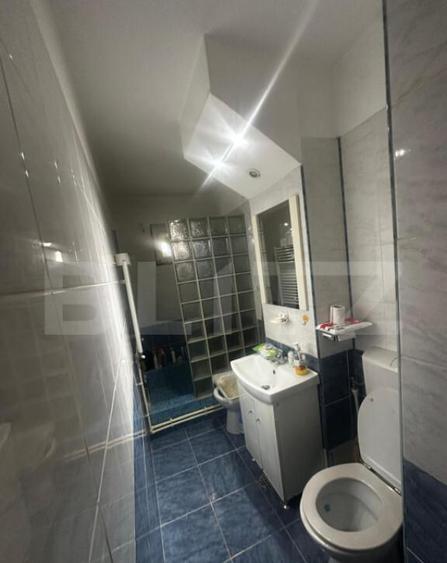 Apartament 3 camere, etaj 3, Craiovita, zona Niela, - 2