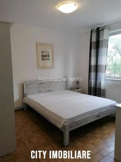 Apartament 2 camere, bloc tip vila, recent renovat, zona Parcul Central.