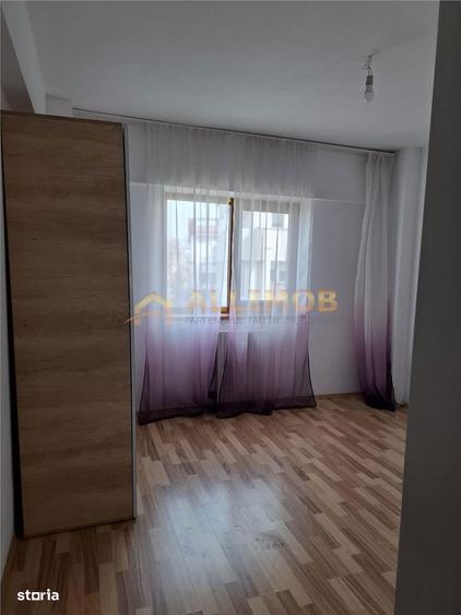 Inchiriere apartament 3 camere in Ploiesti, zona 9 Mai - 5