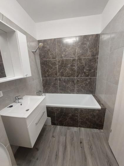 Metrou Berceni - 2x2 camere 53mp + curte proprie 50mp  + parcare - 15