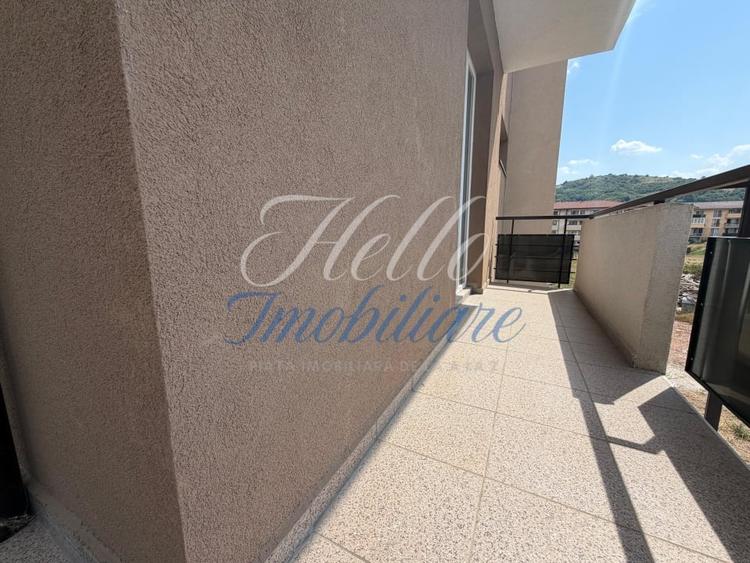 Apartament cu 2 camere semidecomandat în Florești