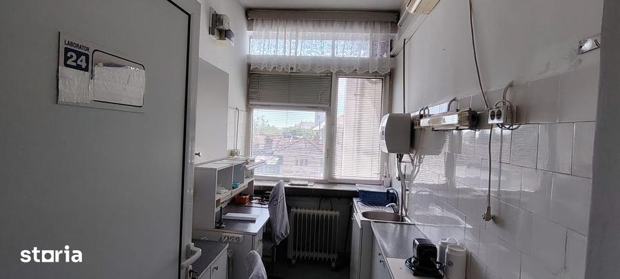 Spațiu comercial, de 28 mp, în Ultracentral
