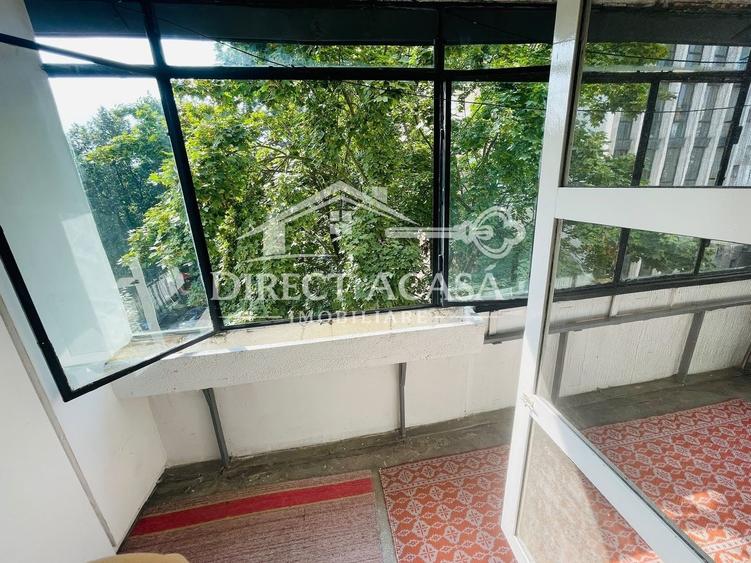 Apartament cu 3 camere decomandat în Tudor