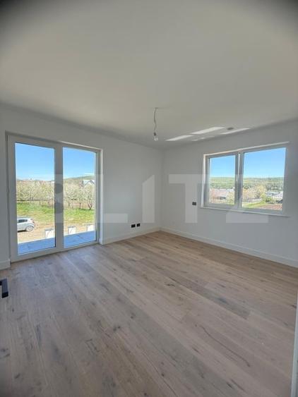 Casa superba, 5 camere, 126 mp, 6 ari teren, zona Patrauti - 10