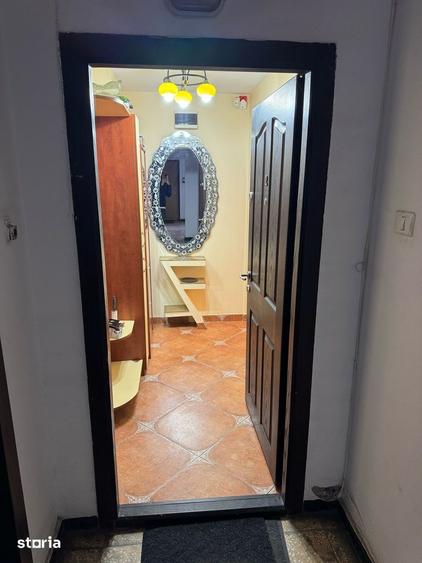 Apartament cu 3 camere, mobilat în Drumul Taberei