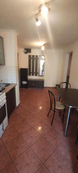 Apartament cu 2 camere decomandat în Decebal