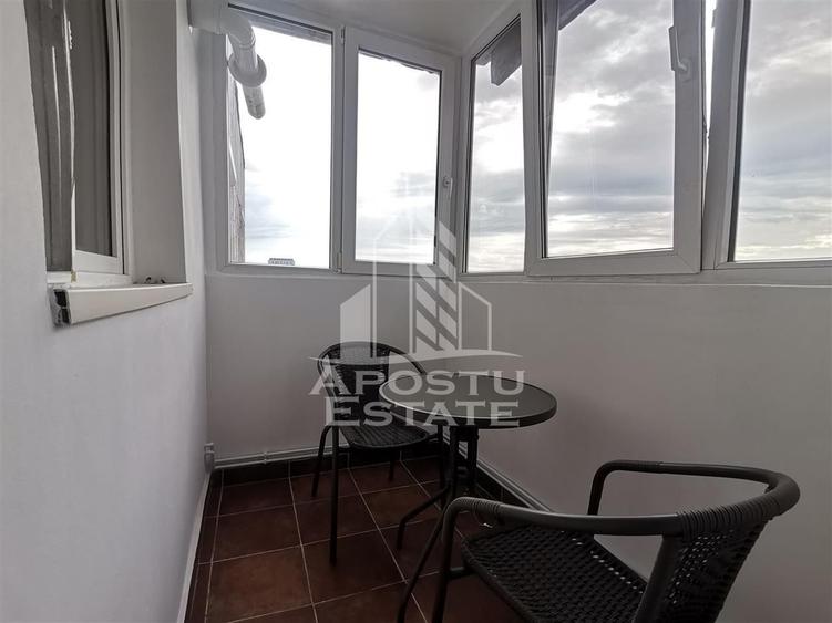 Apartament cu 3 camere decomandat, mobilat în Complex Studențesc