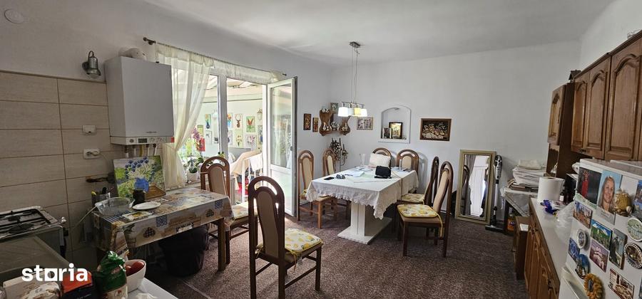 Vand casa individuala situata in cartierul Lazaret,640m teren,140mcasa - 18