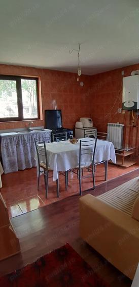 Casă cu 5 camere cu Teren 700 Mp în Miroslava