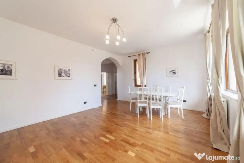 Casă cu 4 camere cu Teren 475 Mp în Găvana
