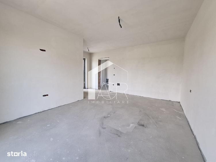 Casă cu 4 camere în Păulești