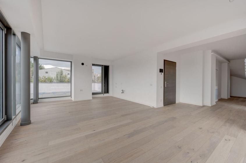 Apartament cu 4 camere în Timpuri Noi