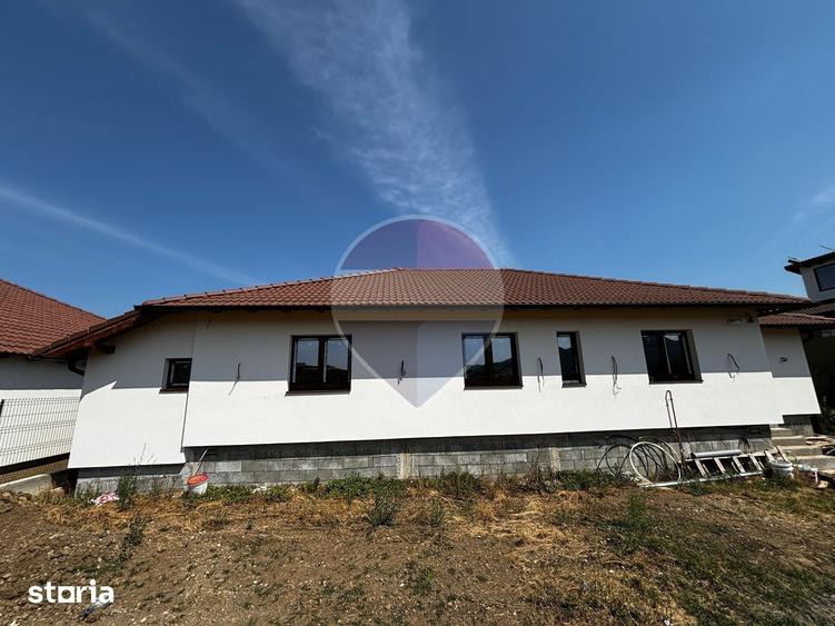 Casă cu 4 camere cu Teren 500 Mp în Ighiu