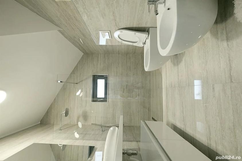 Apartament cu 3 camere decomandat, mobilat în Central