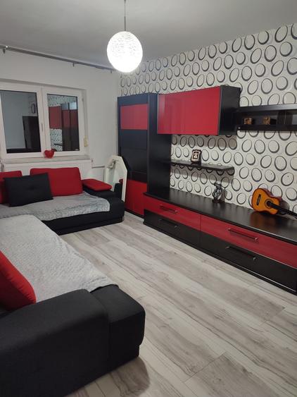 Apartament cu 2 camere decomandat în Exterior Vest