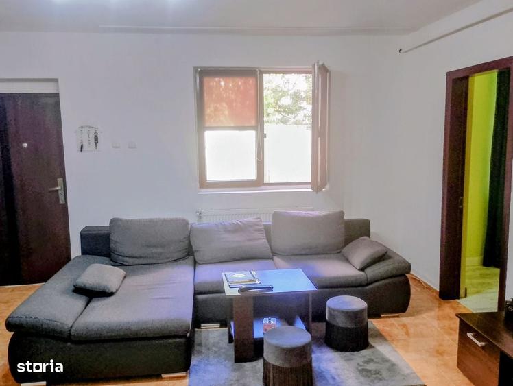 Apartament cu 3 camere în Telegrafului
