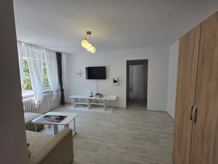 Vand apartament 2 camere - 2