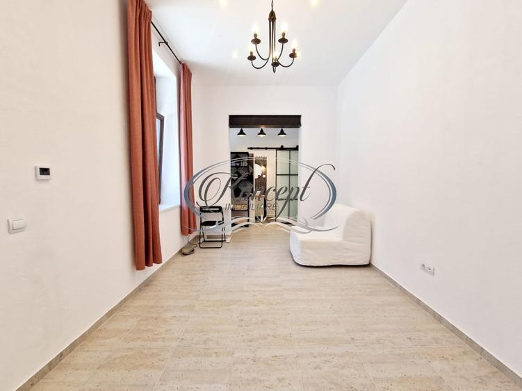 Apartament compact si luminos in zona UMF - 1