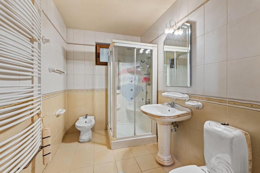 Casă / Vilă cu 6 camere de vânzare - Oraselul Copiilor - 26