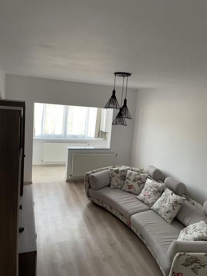 Inchiriez apartament 2 camere - 8