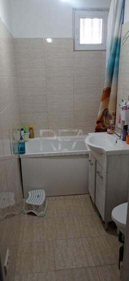 Apartament 3 Camere , Decomandat , Zona Alexandru Obregia - 5