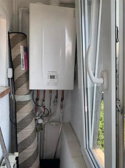 De vanzare Apartament 3 camere, direct proprietar - 3