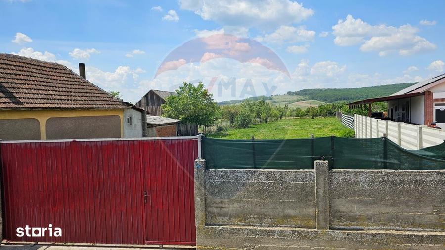 De vanzare teren intravilan 1,186mp Ineu -Strada Principala - 4