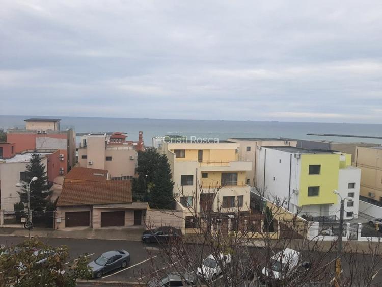 FALEZA NORD-CONSILIERI-APARTAMENT CU 3 CAMERE VEDERE CATRE MARE