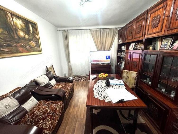 Apartament 3 camere decomandat zona Zahana - 14