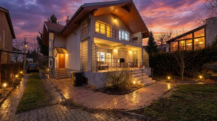 Vilă individuală de închiriat în Pipera – Drumul Potcoavei | 6 camere - 17