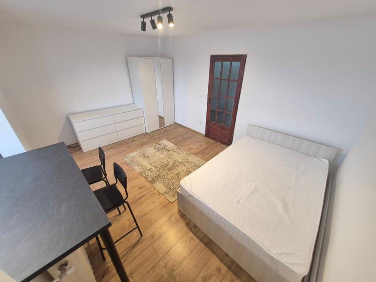 1 Cam-Complexul Studentesc-5 Min Centru--Mobilat--Aer Conditionat-280 Euro! - 3