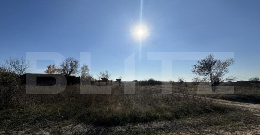 Teren intravilan cu acces la toate utilita?ile, 530 mp, zo - 7