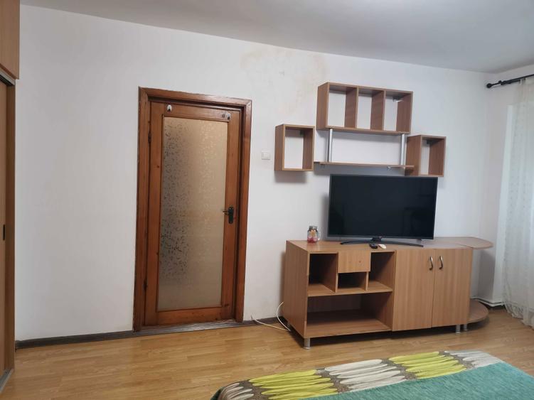 ofer spre inchiriere garsoniera calarasi 4 - 7