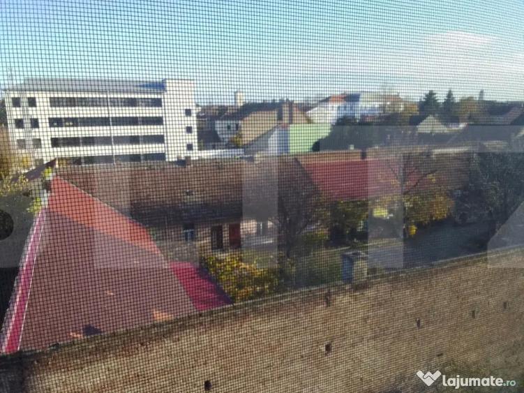 Apartament 2 camere, 48 mp, zona Central - 1