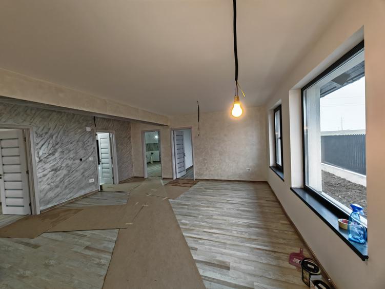 Case Moderne cu Design Elegant, in Lilieci - 5