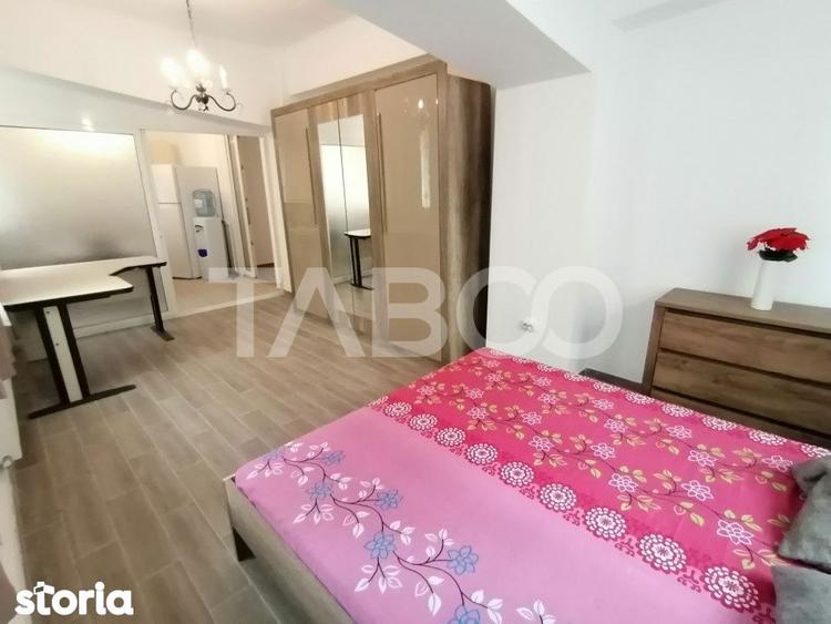 Apartament cu 3 camere semidecomandat, mobilat în Ștrand