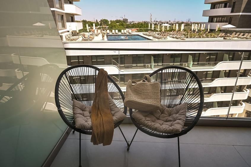 Apartament cu 2 camere decomandat în Mamaia-Sat