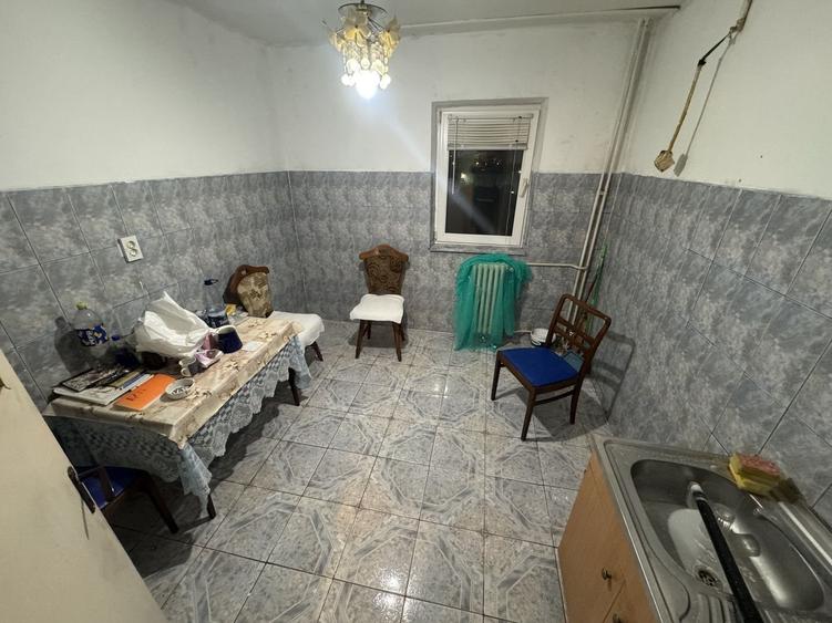 Apartament 4 camere zona Inel 2 - 6