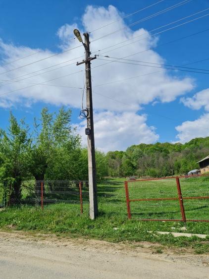 Teren intravilan de vanzare - 4