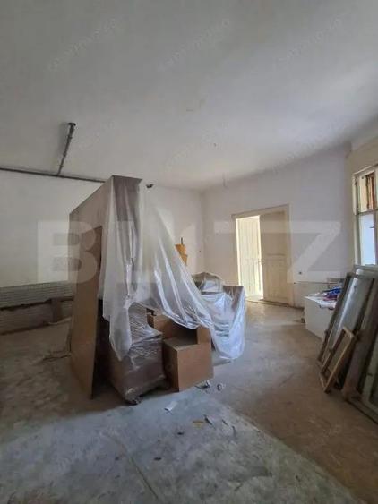 Spa?iu comercial 160 mp + terasa 40 mp, langa Pia?a Sfatului Centrul Istoric - 7